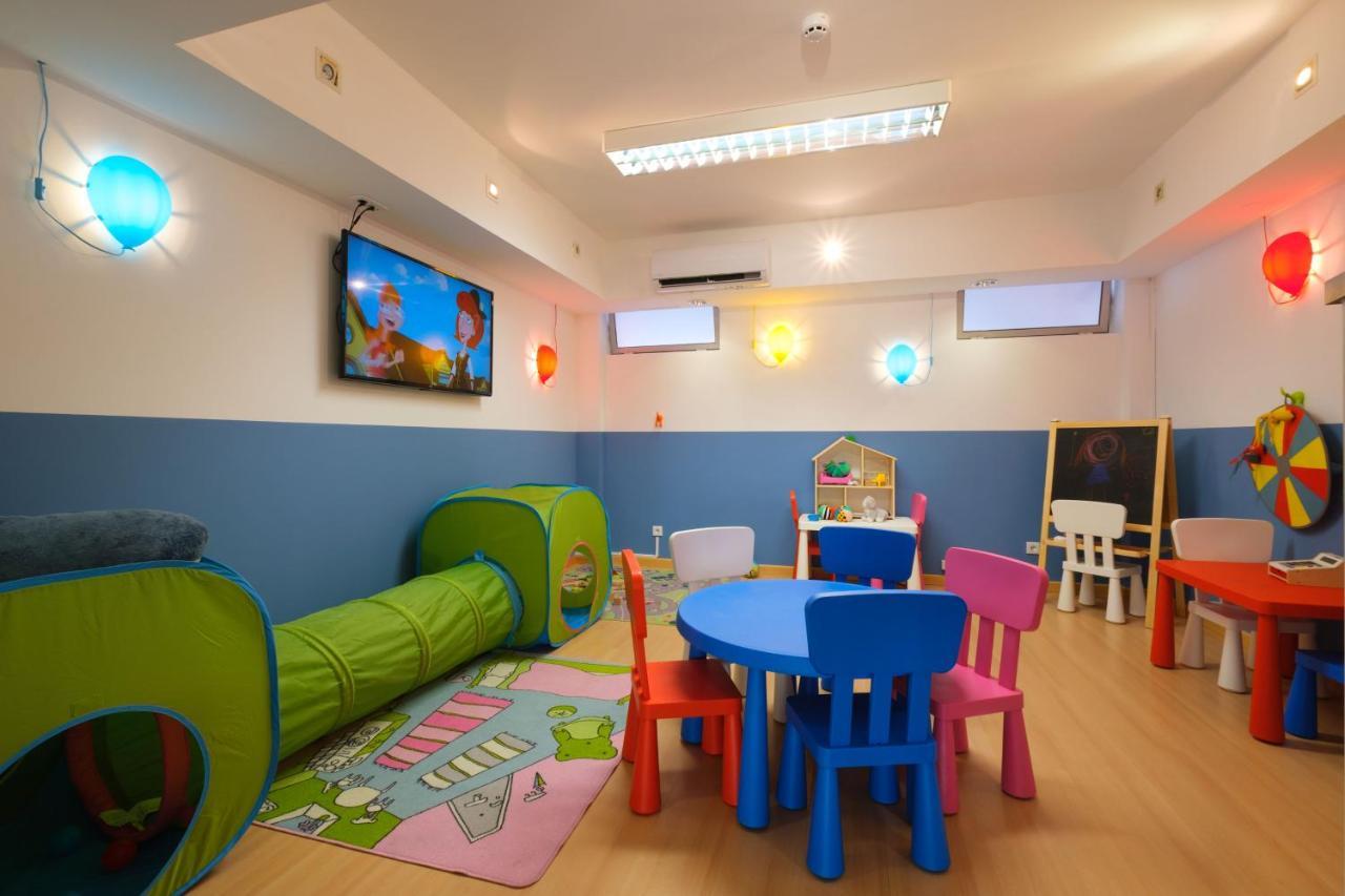 Malibu Foz Hotel - La Maison Younan Figueira da Foz Exterior foto The children's ward at the hospital